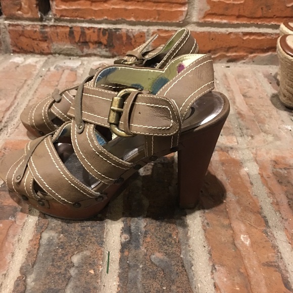 SOLD!! - Picture 2 of 4